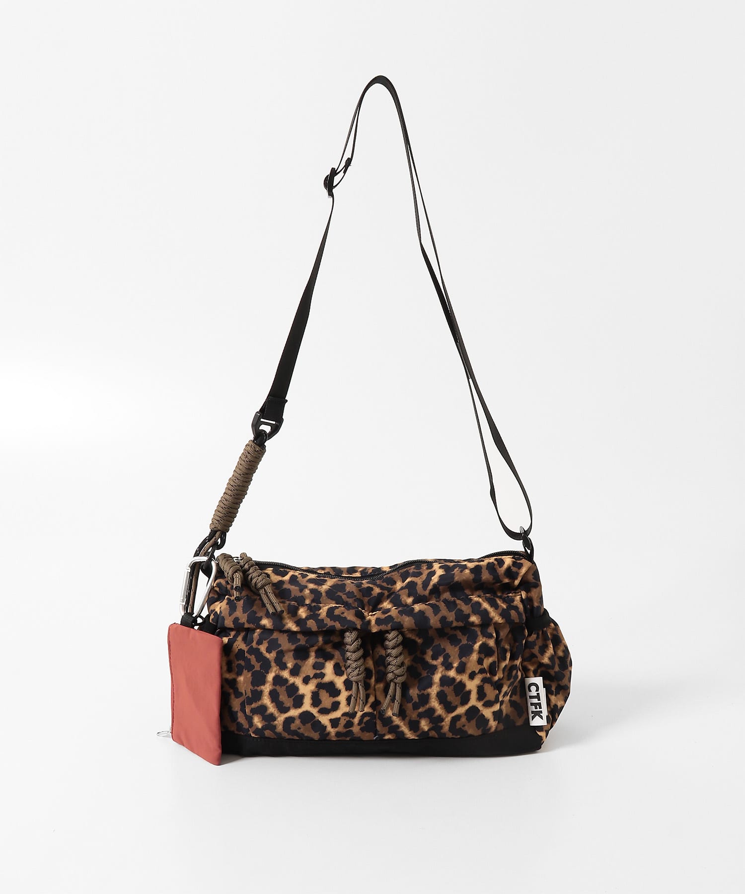CONTROL FREAK　ポケットワイドショルダー LEOPARD One