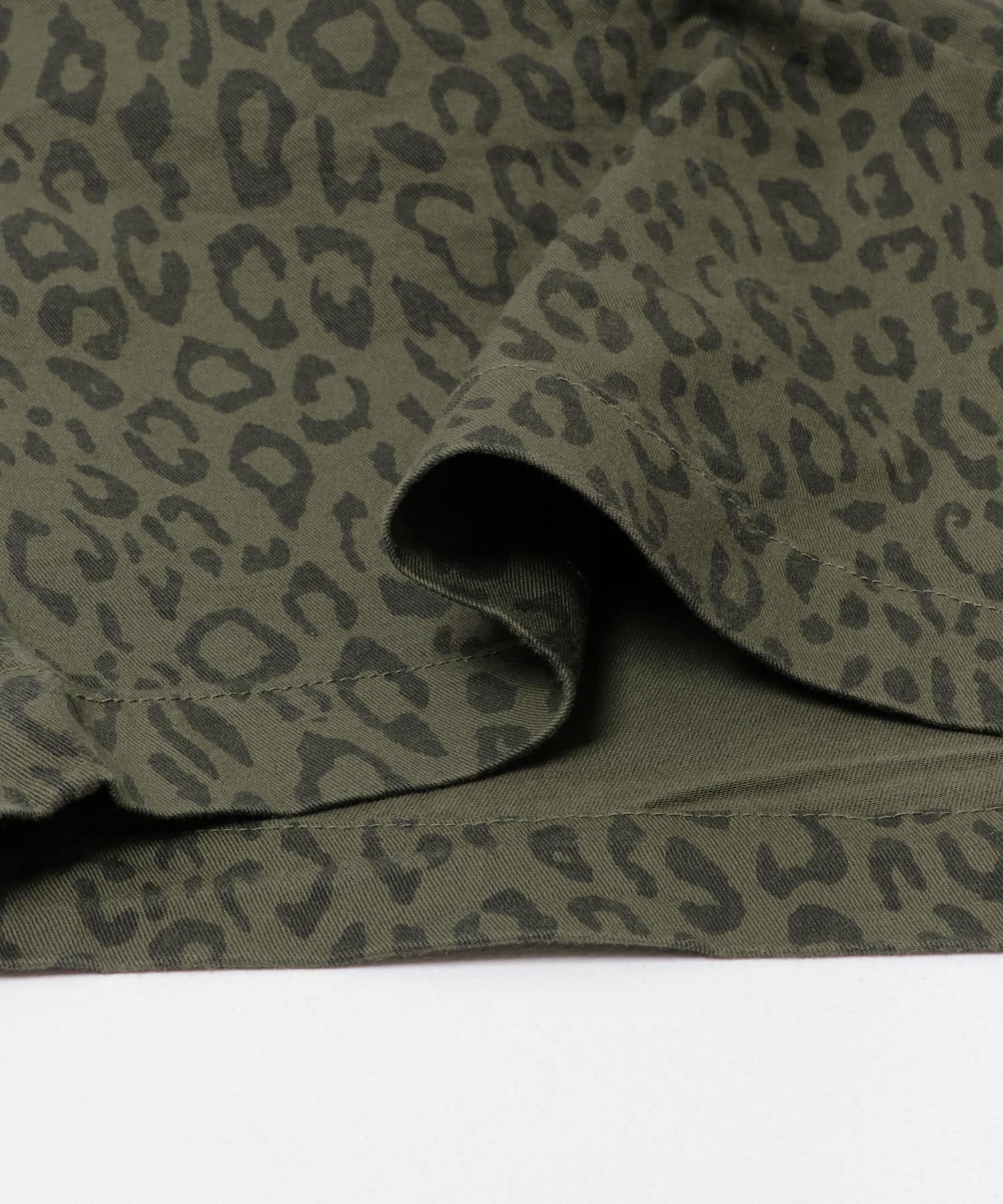 WAX　LEOPARD SHORTS KHAKI M