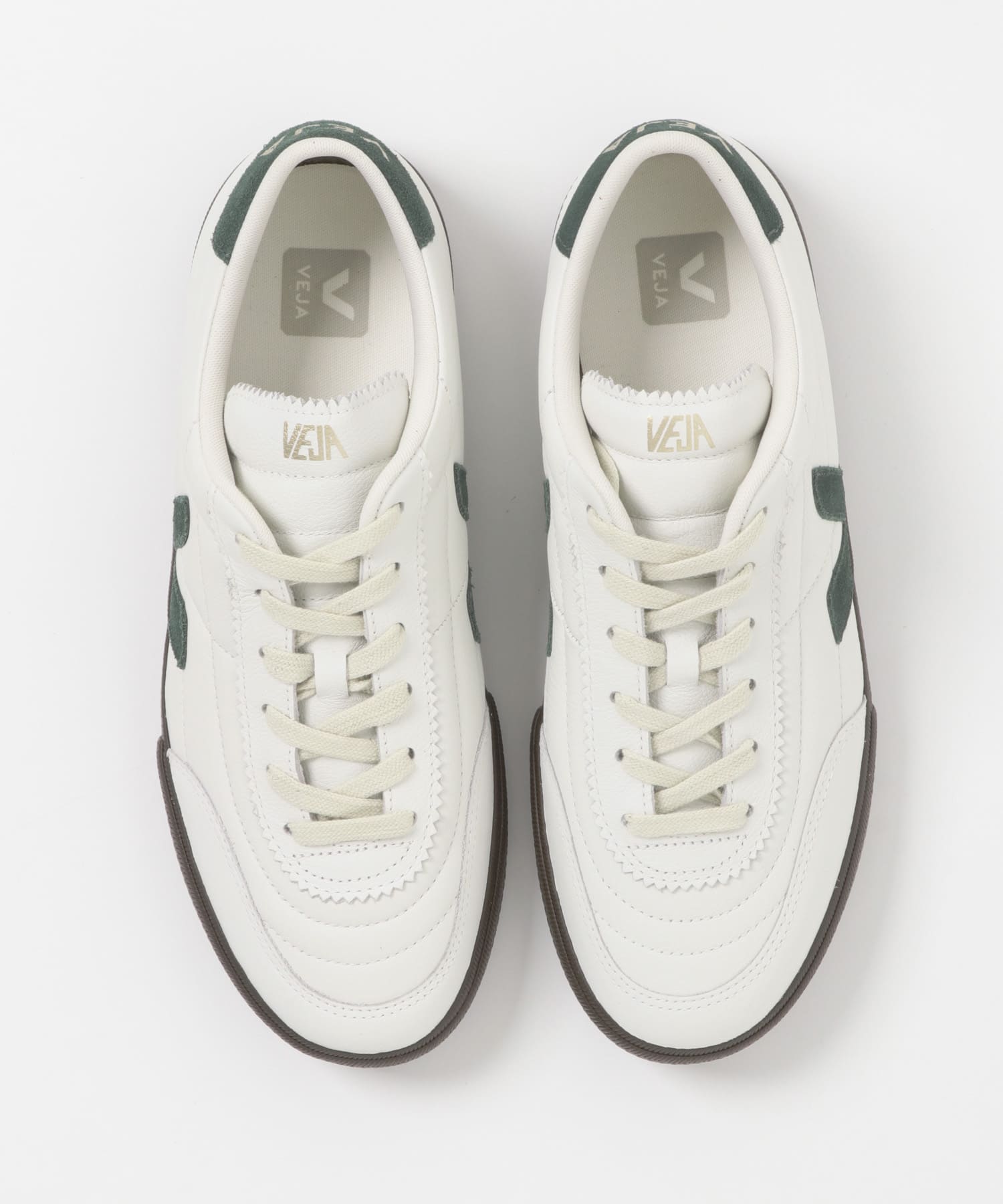 veja　PANENKA WHITECYPRUS EAGLE WHITE 42