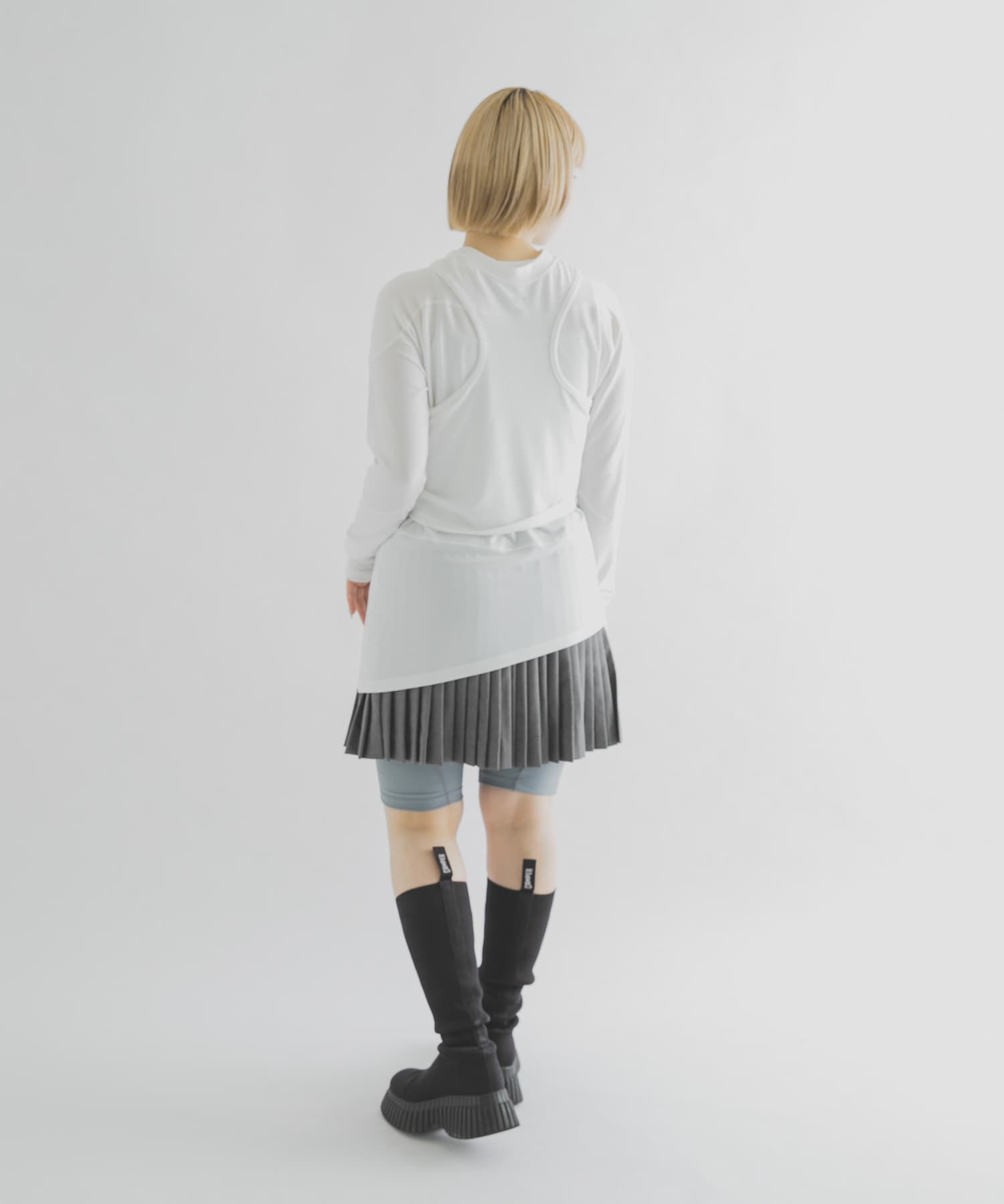 身長 : 156cm サイズ : M