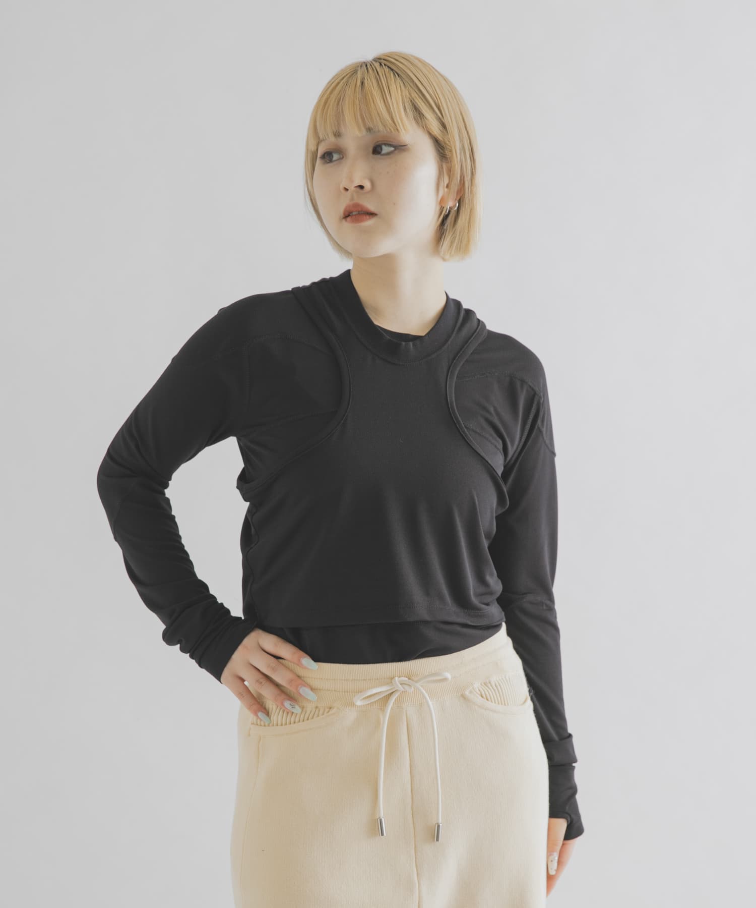 身長 : 156cm サイズ : M