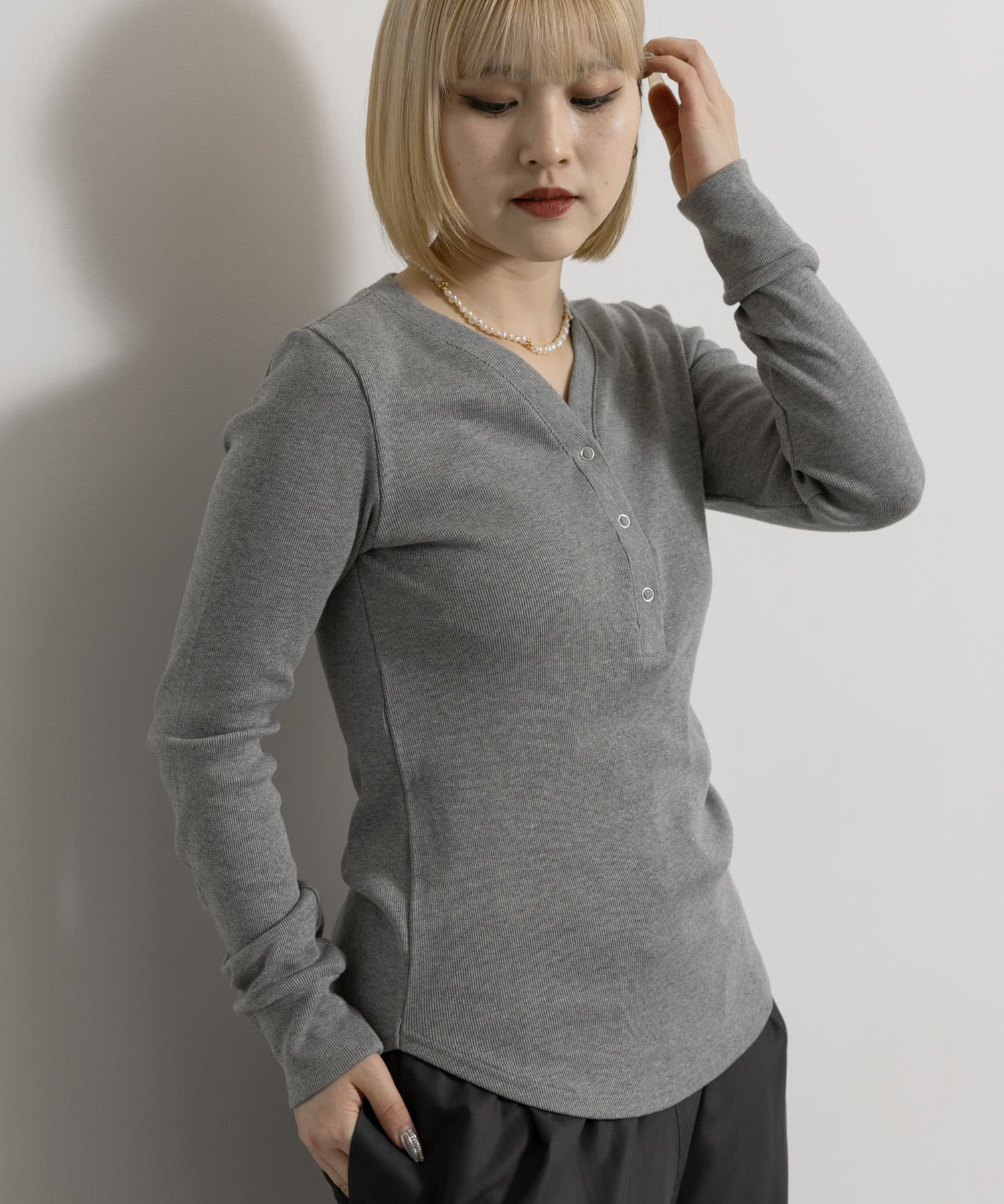 MIDIUMISOLID　RIB HENLEY NECK P/O