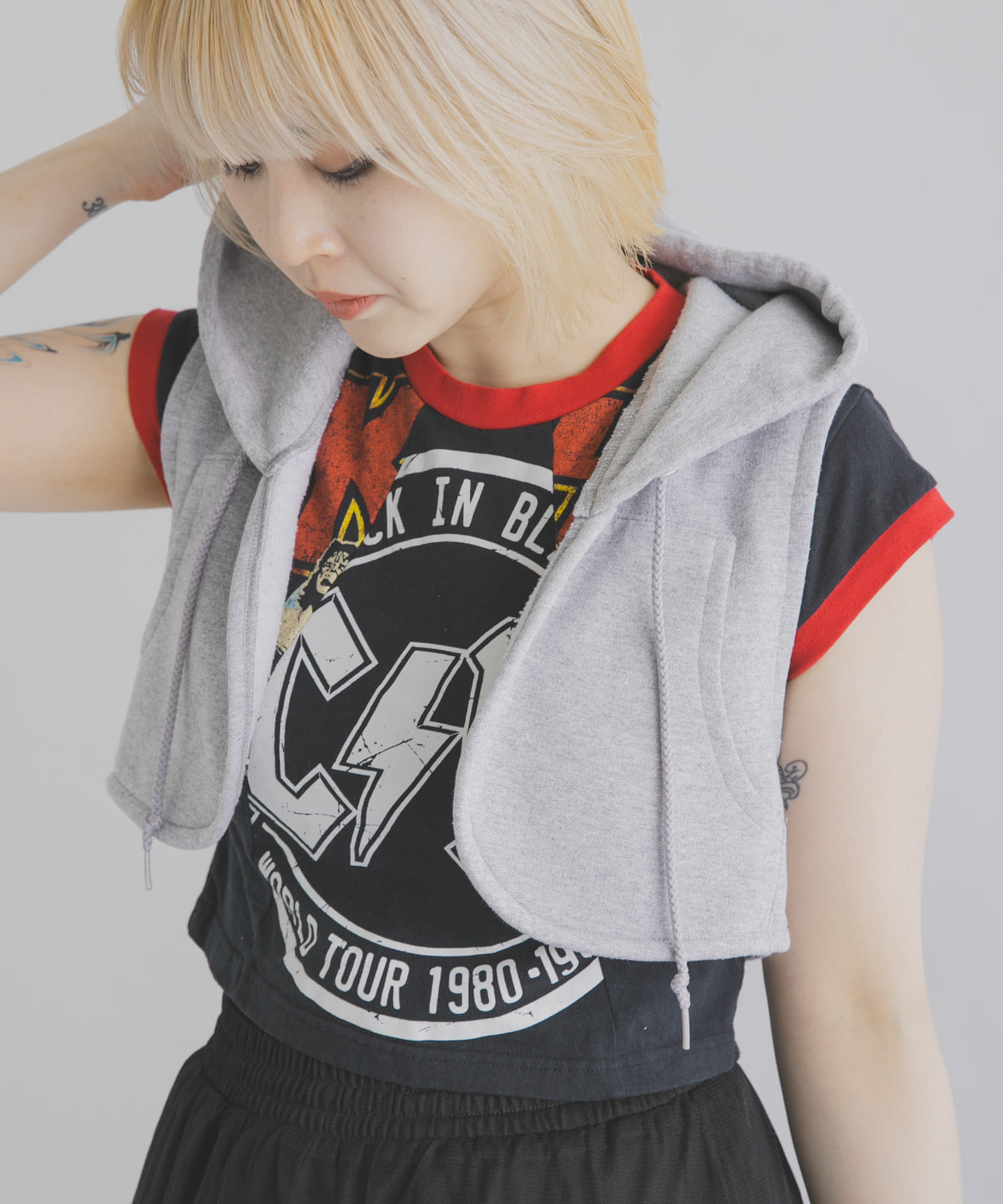 身長 : 156cm サイズ : One