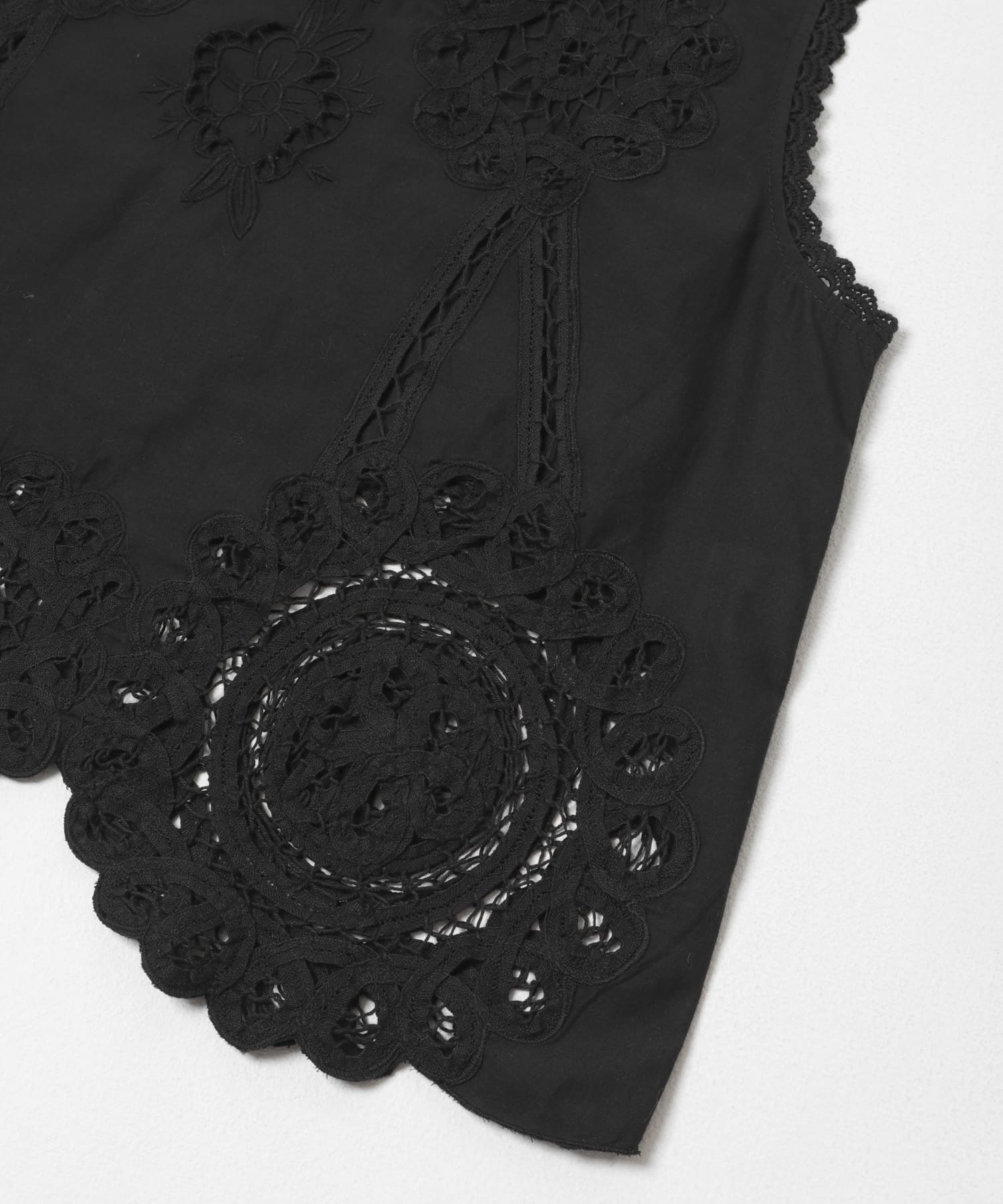 FANAKA　レースノースリーブプルオーバー BLACK Free
