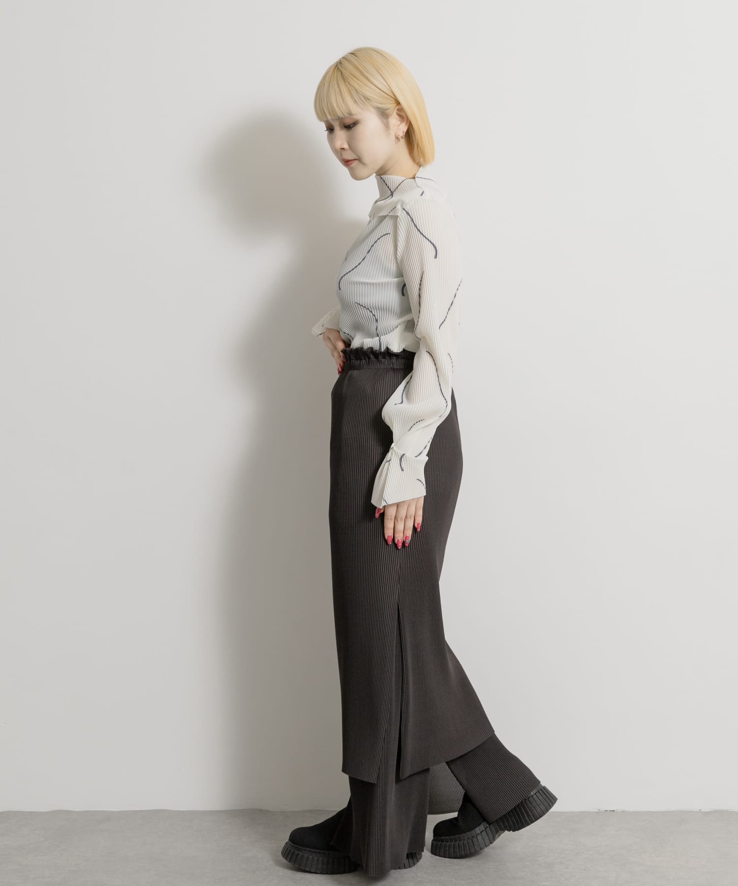 身長 : 156cm サイズ : 1