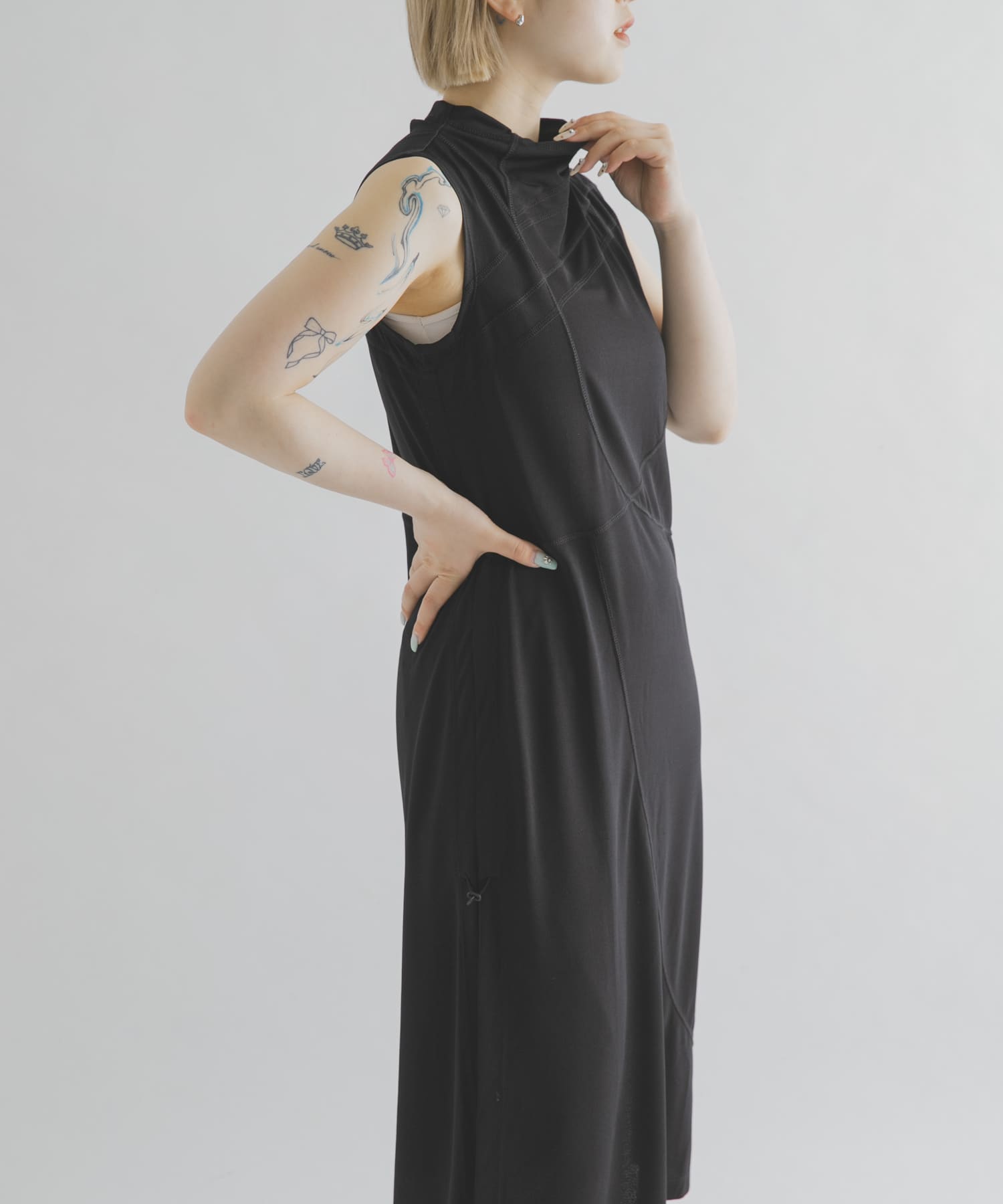 F/CE.　SOFT CURVE GATHER DRESS