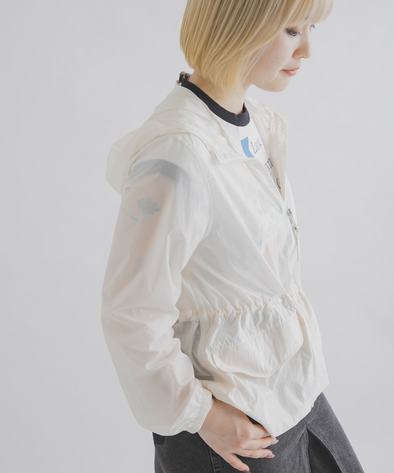 身長 : 156cm サイズ : 38