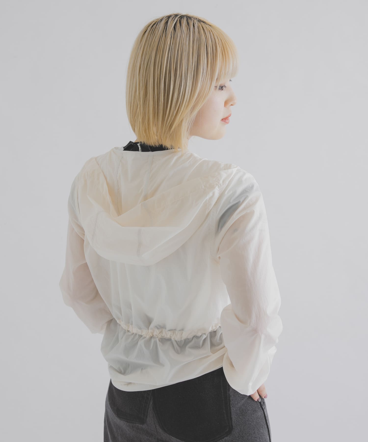 身長 : 156cm サイズ : 38