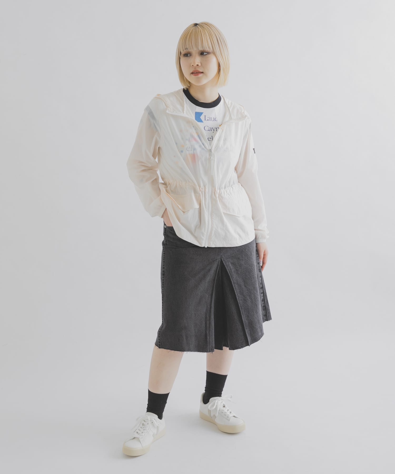 身長 : 156cm サイズ : 38