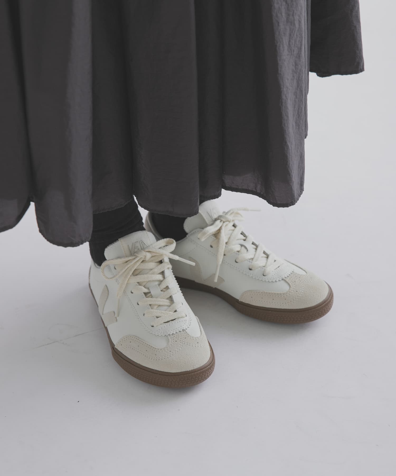 veja　VOLLEY WHITENATURAL BARK