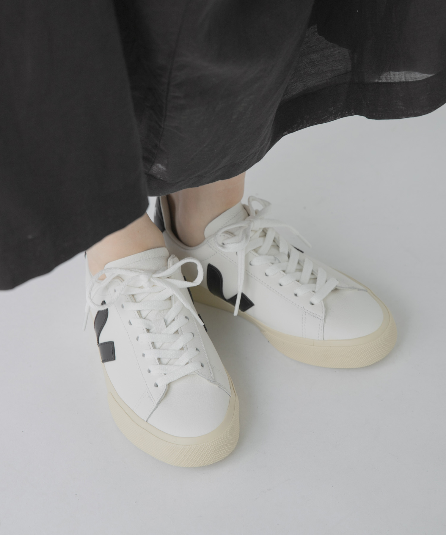 veja　CAMPO WHITE BLACK