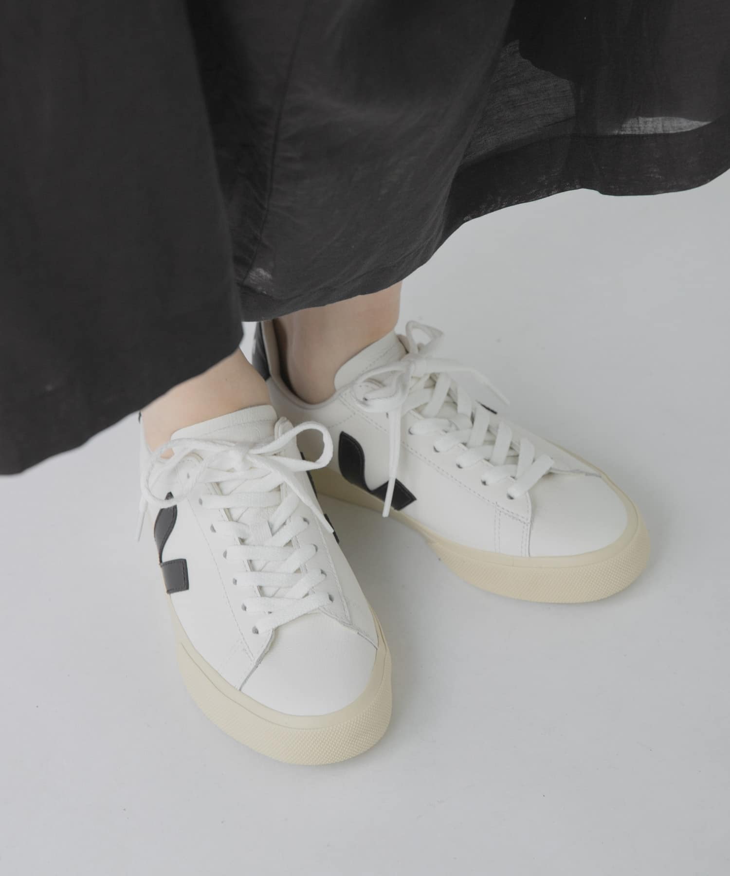 veja　CAMPO WHITE BLACK