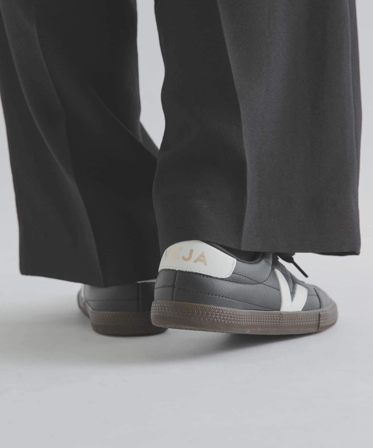veja　PANENKA BLACK WHITE BLACK 37