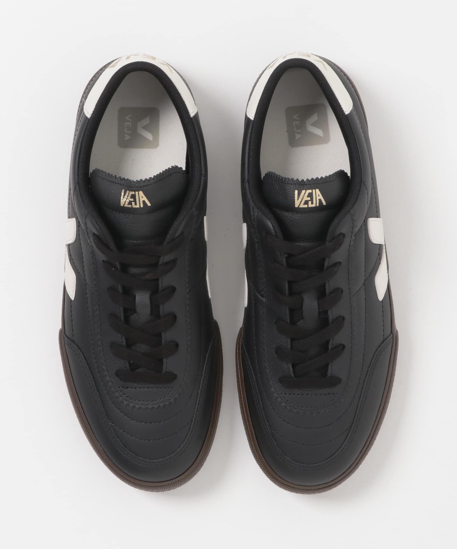 veja　PANENKA BLACK WHITE BLACK 37