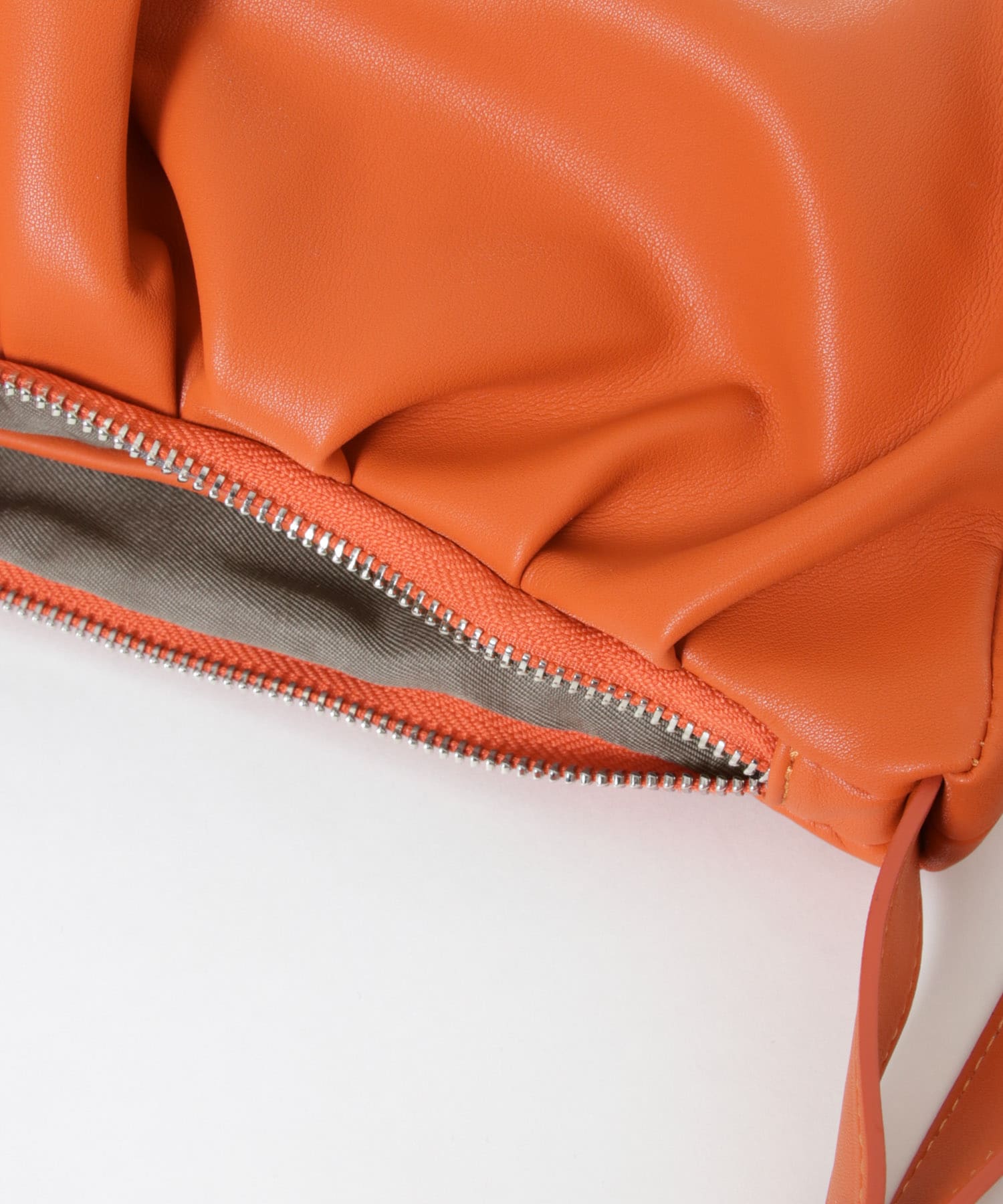 ALICE MARTHA　ERIN MINI ORANGE Free