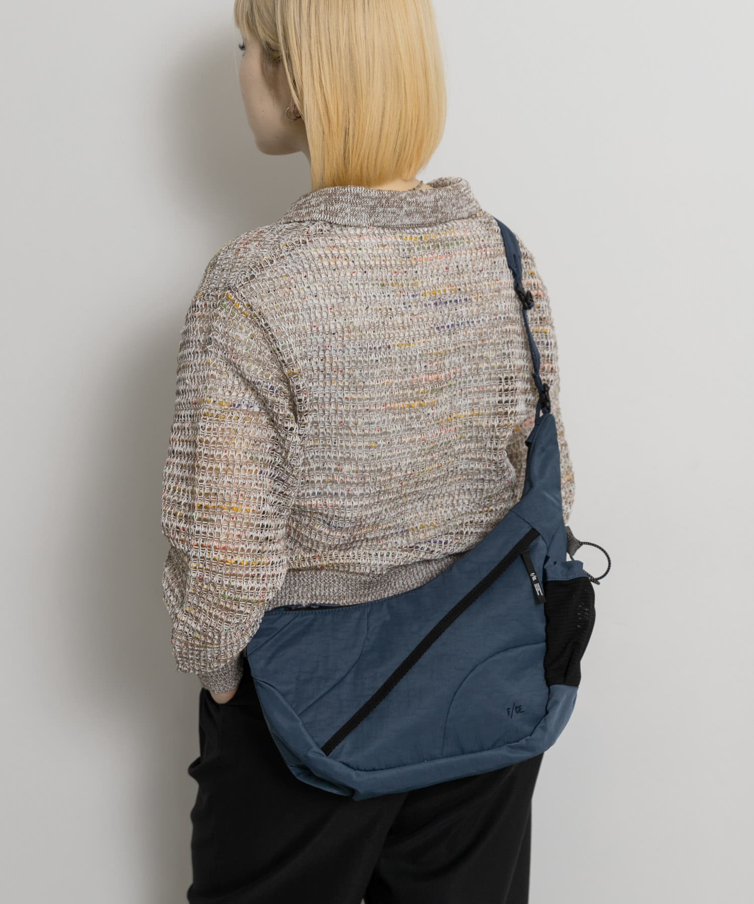 F/CE.　TEXTURED HORN MINI SHOULDER BAG NAVY Free