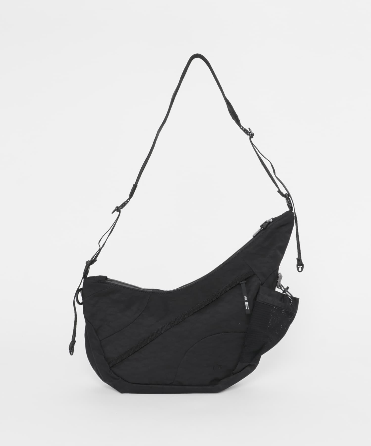 F/CE.　TEXTURED HORN MINI SHOULDER BAG BLACK Free
