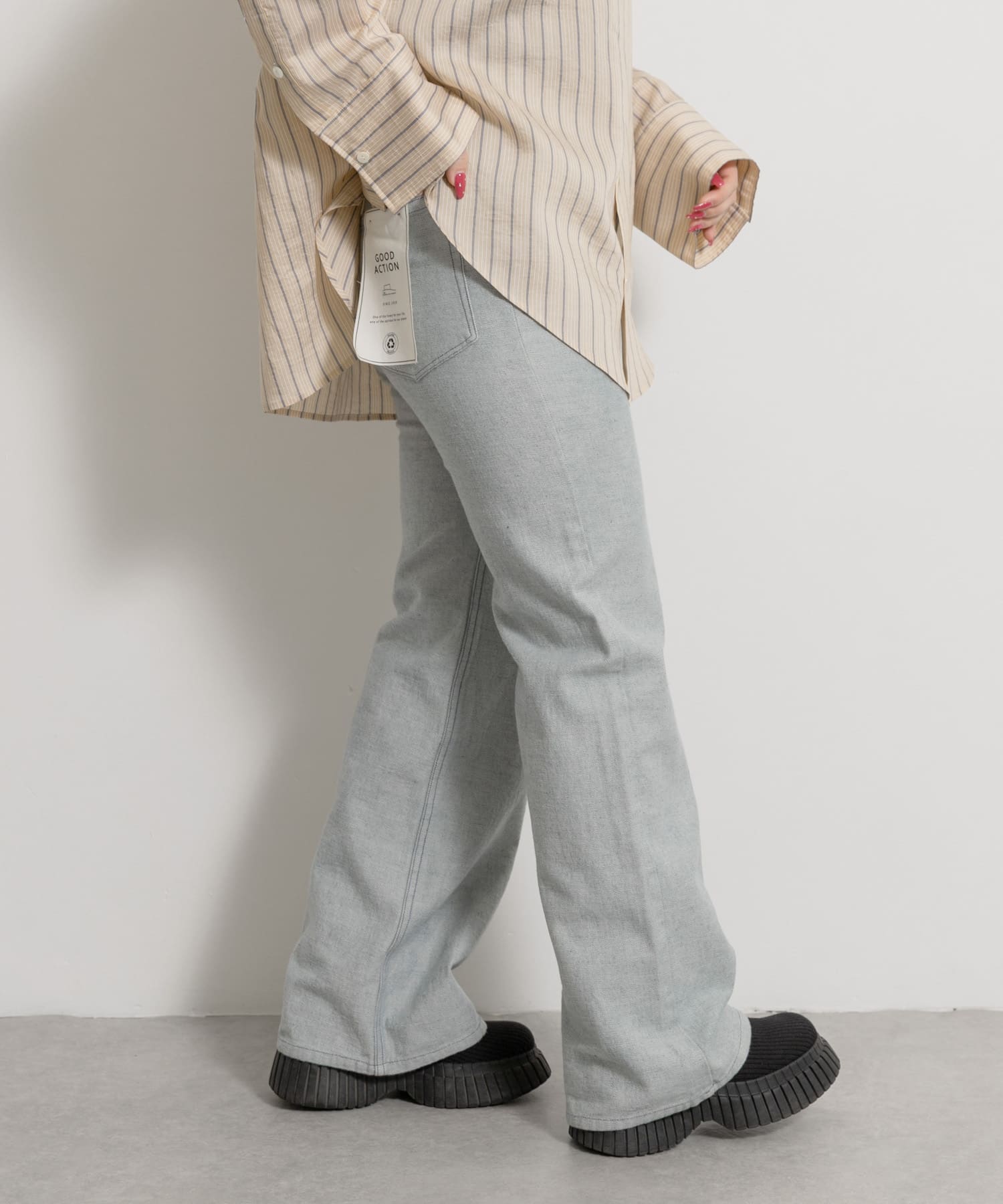 身長 : 156cm サイズ : 3