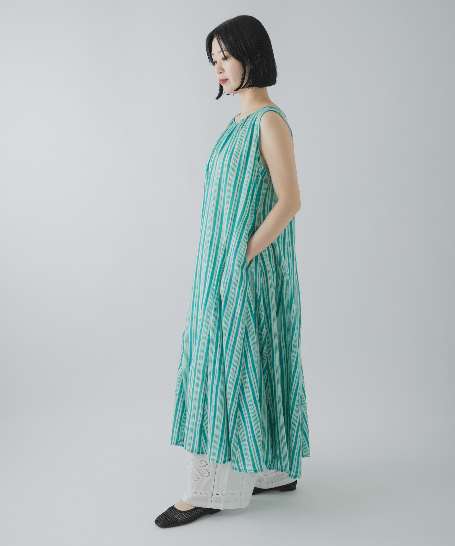 グリーン