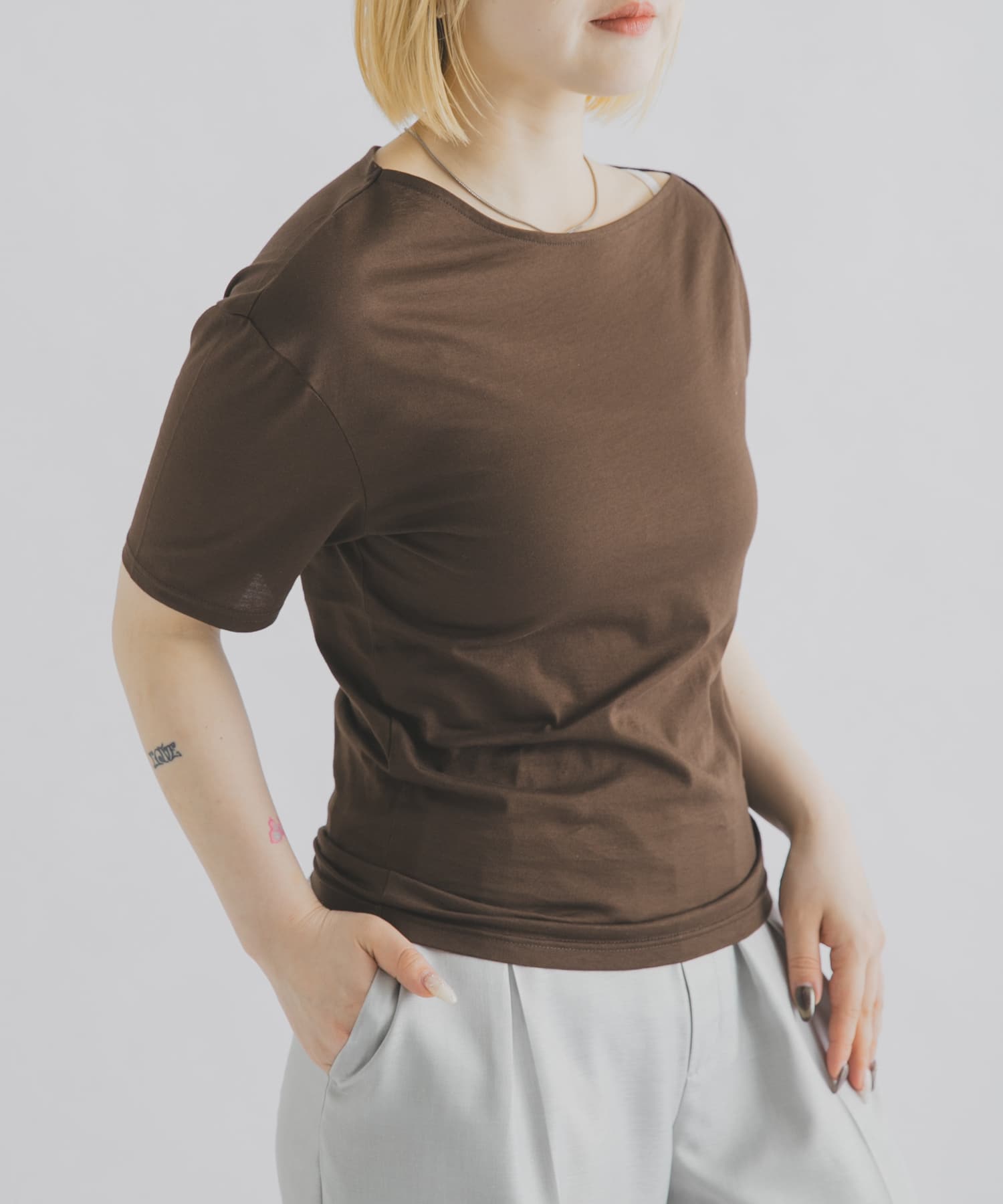 cwtch　ASYMMETRY ORGANIC T-SHIRTS
