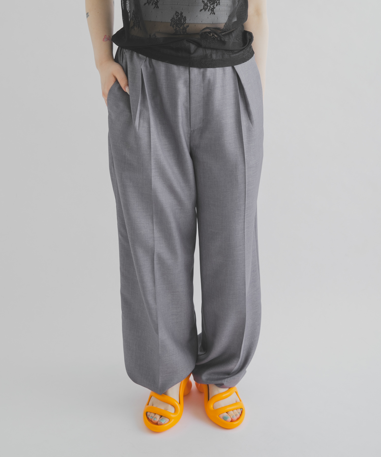 身長 : 156cm サイズ : 2