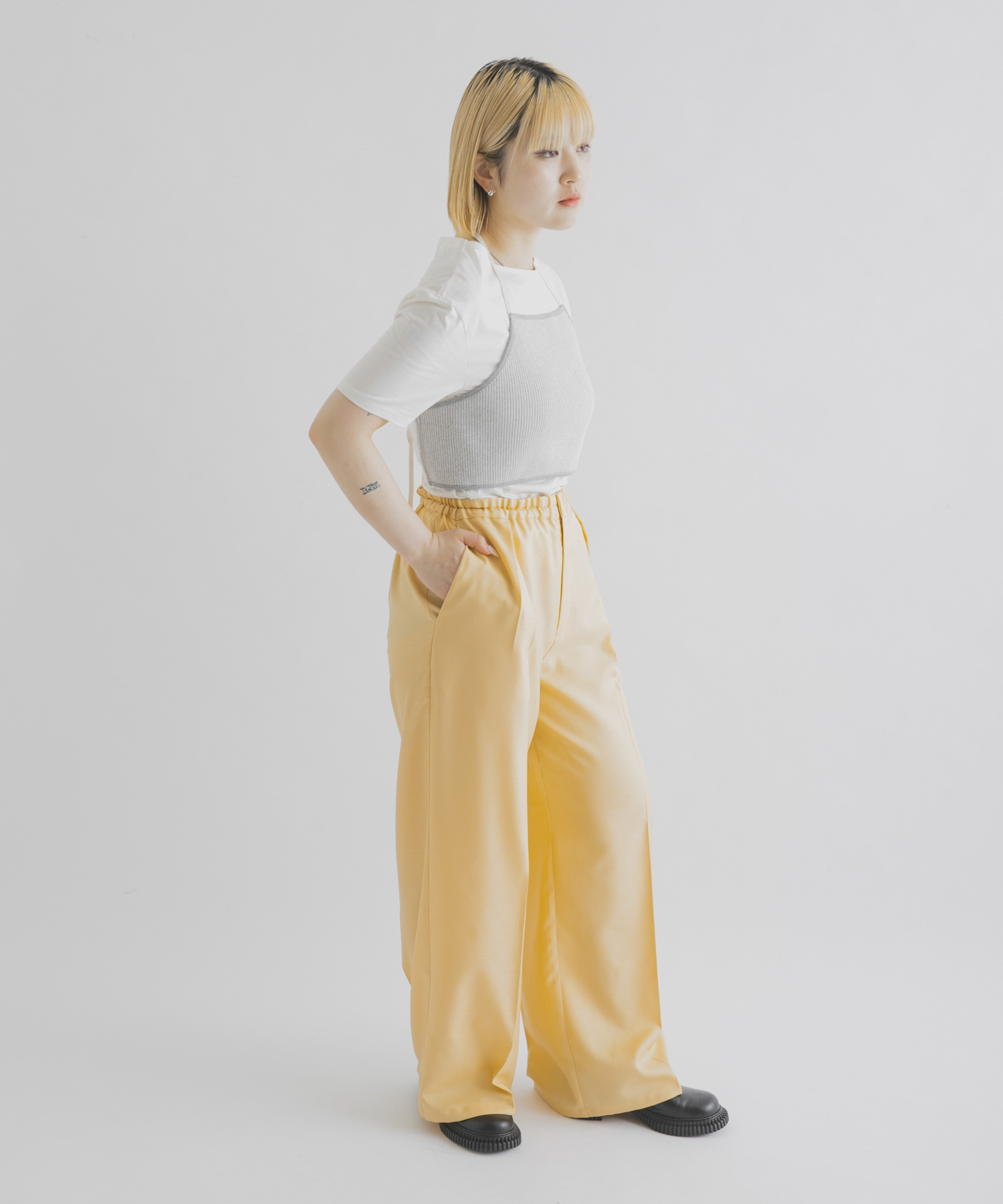 身長 : 156cm サイズ : 2