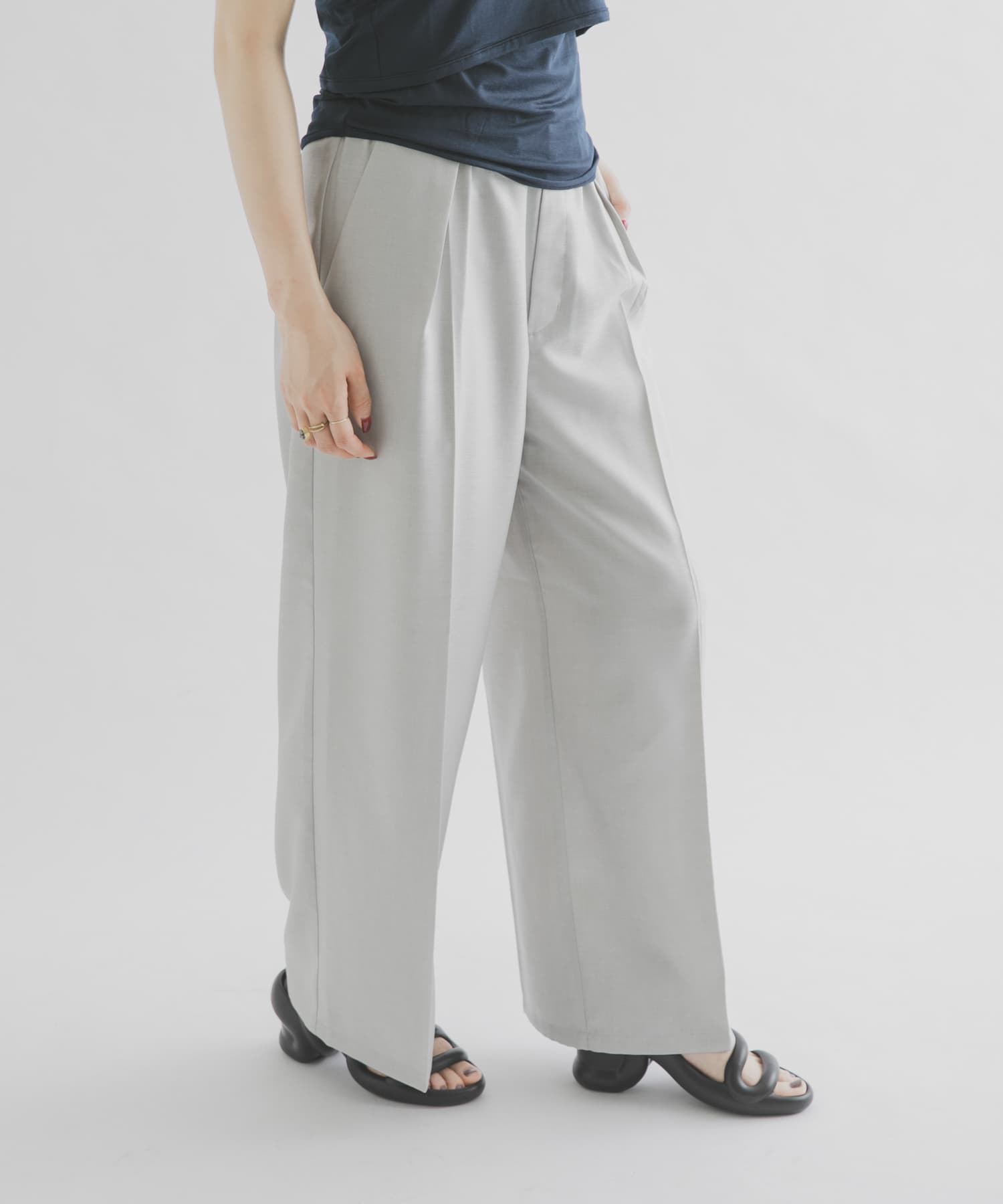 cwtch　EASY SLACKS