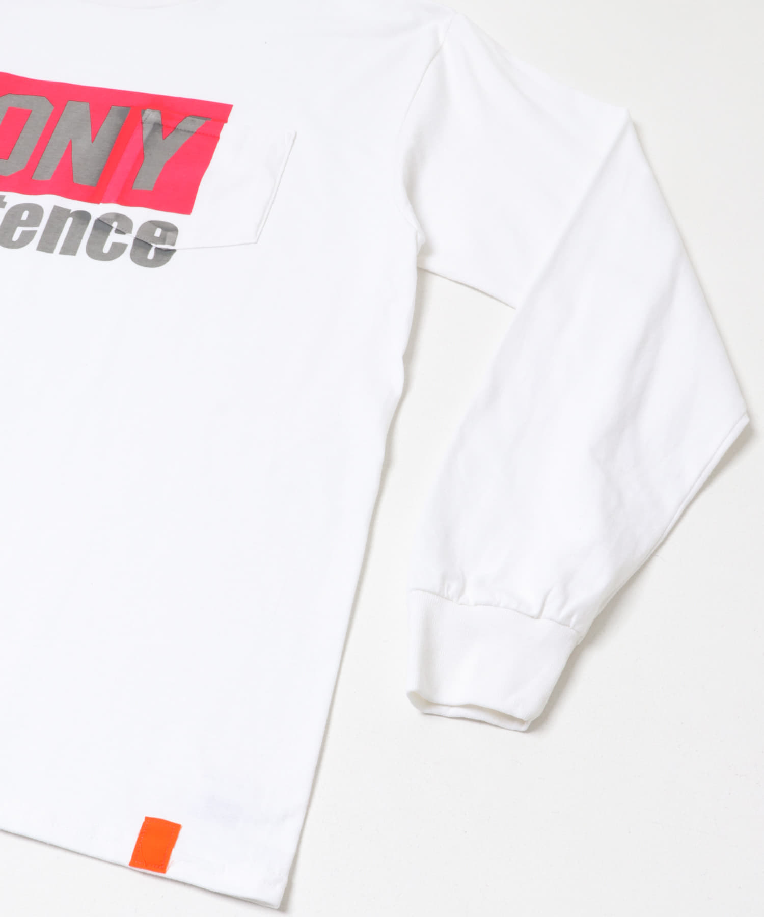 TONY　SENTENCE L/S POCKET TEE WHT L