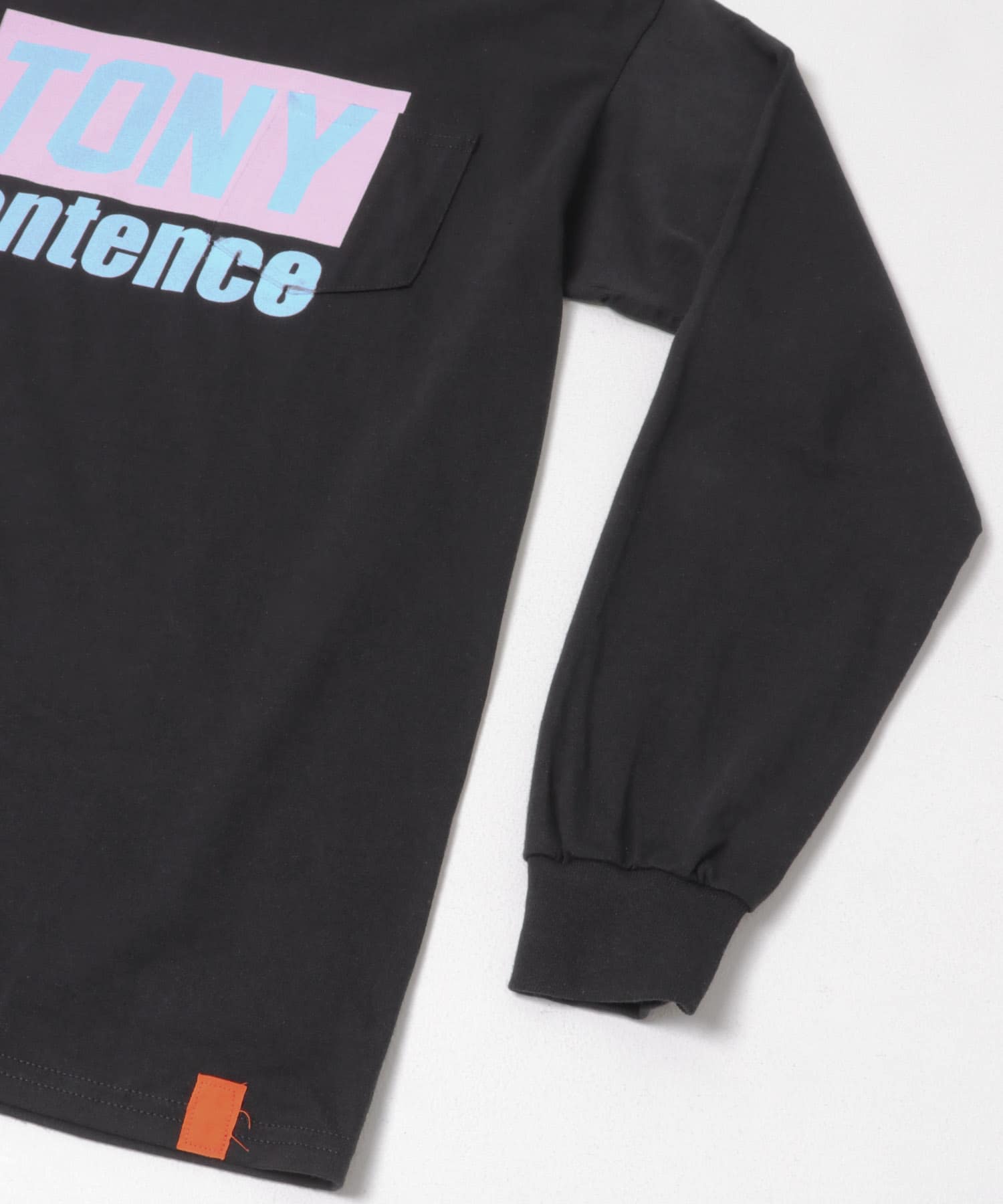 TONY　SENTENCE L/S POCKET TEE BLK L