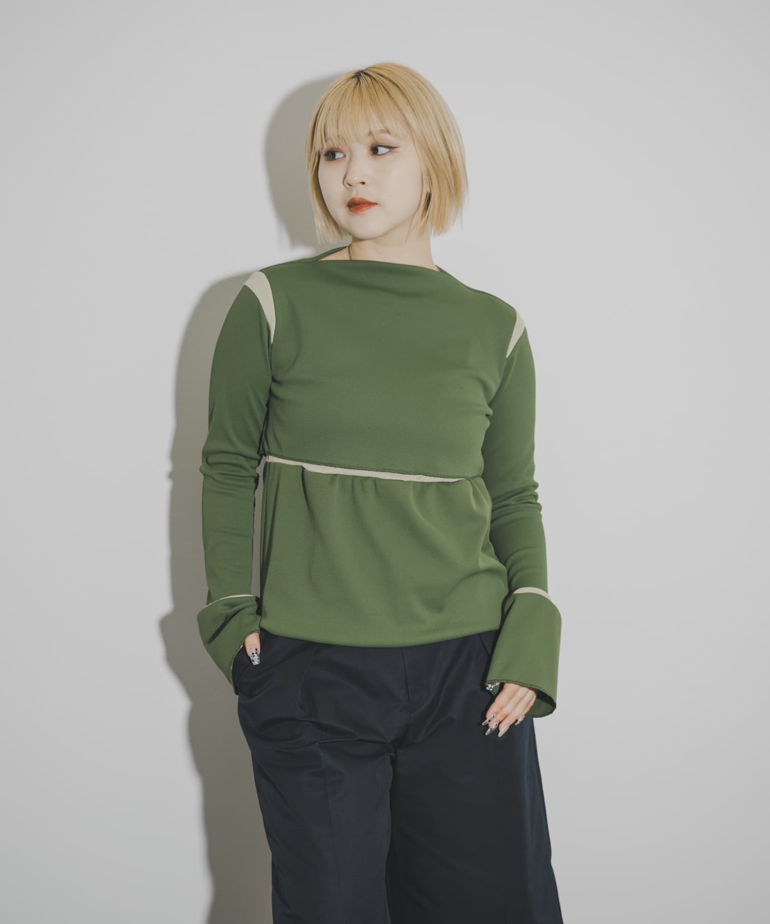 GREEN