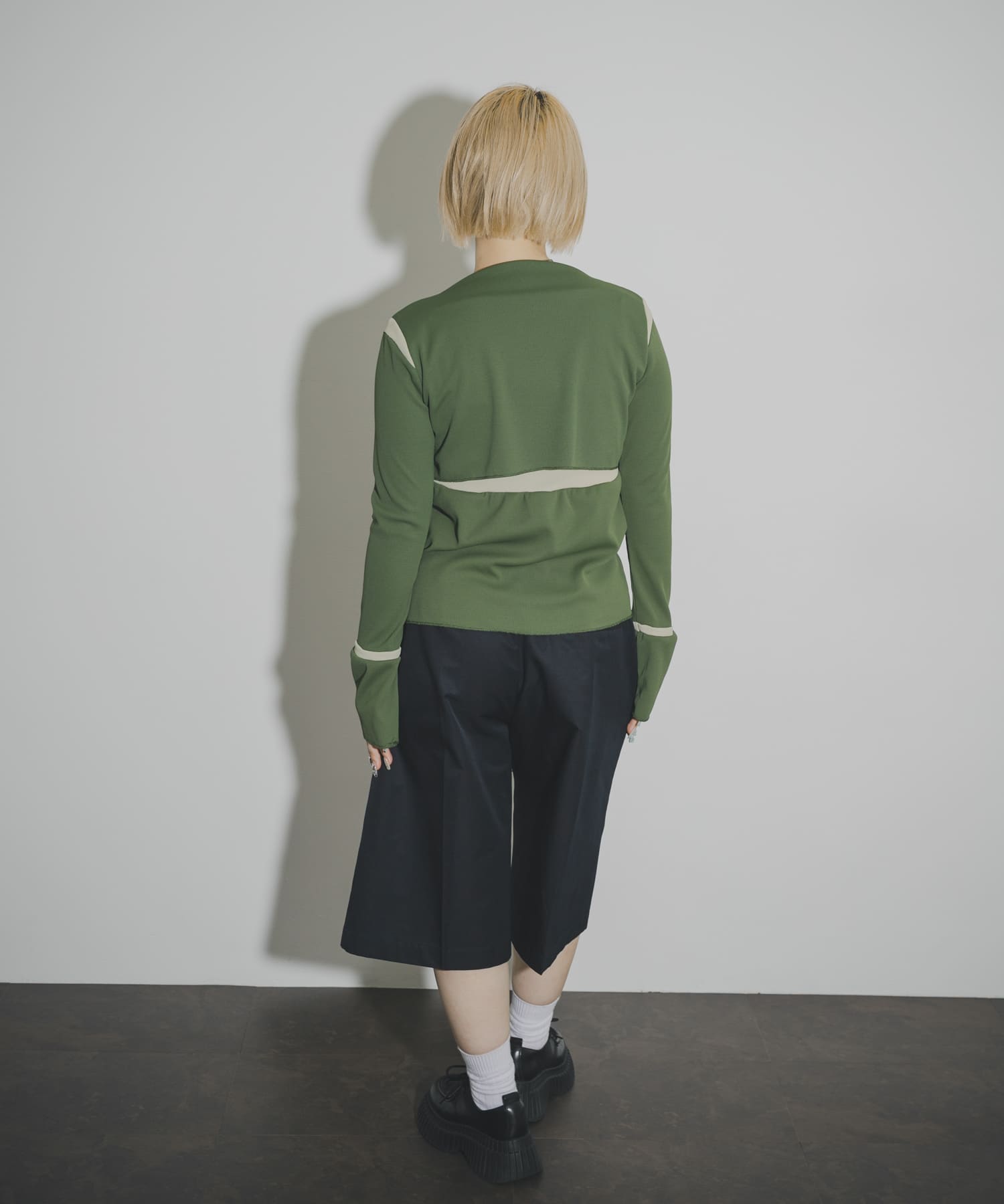 GREEN