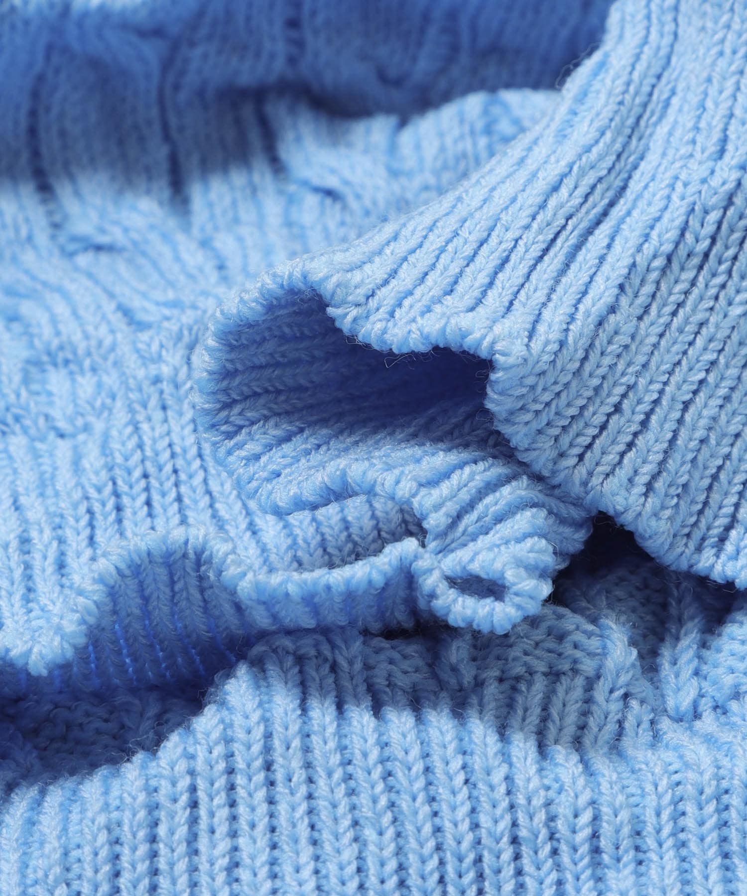 COOHEM　CRUSHED CABLE KNIT PULLOVER 60SAX Free