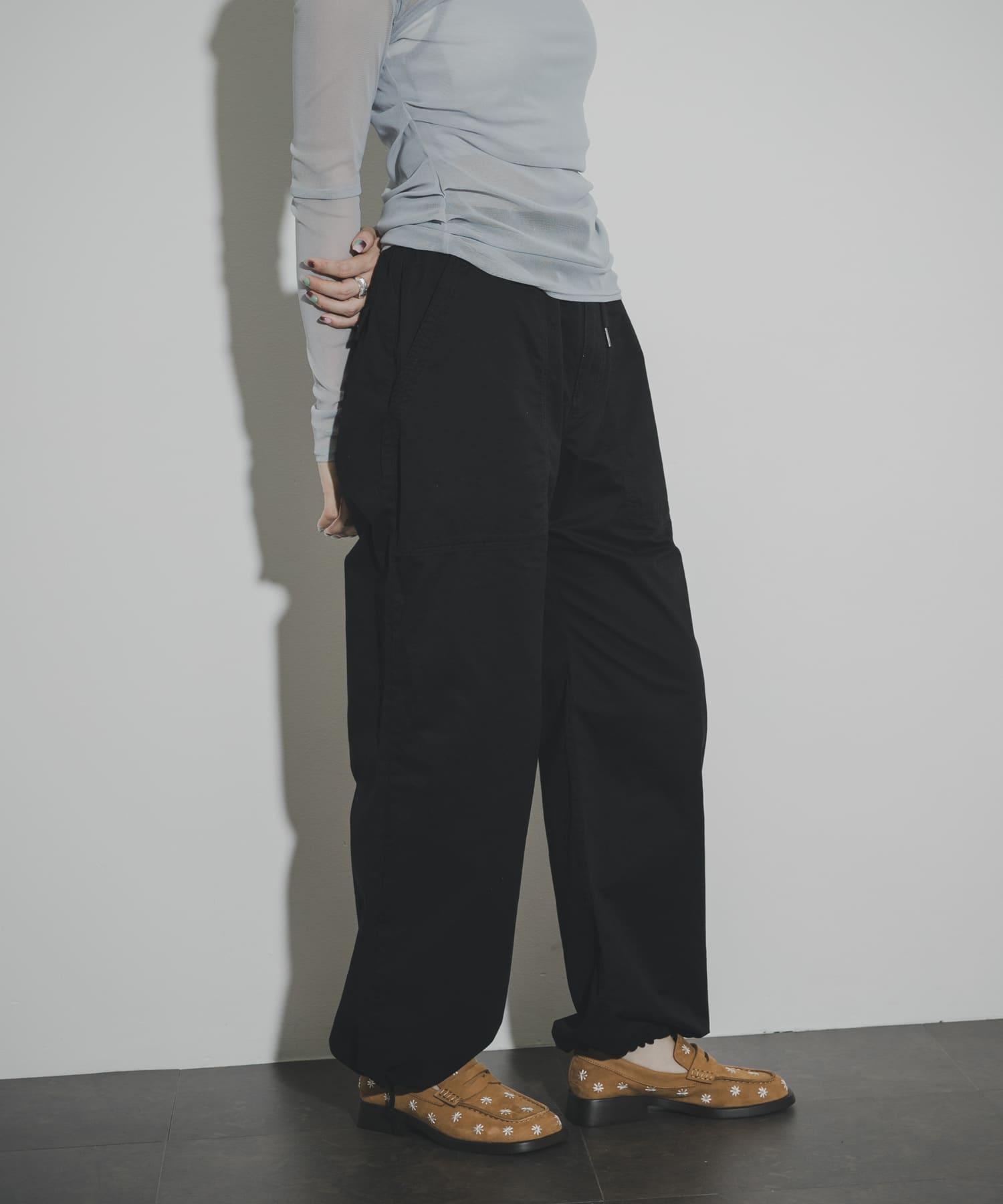 身長 : 164cm サイズ : 1