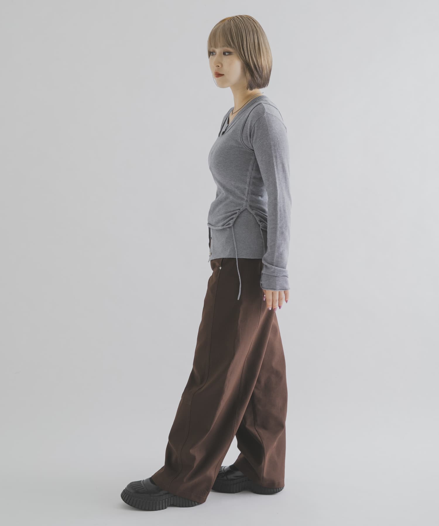 GRAY