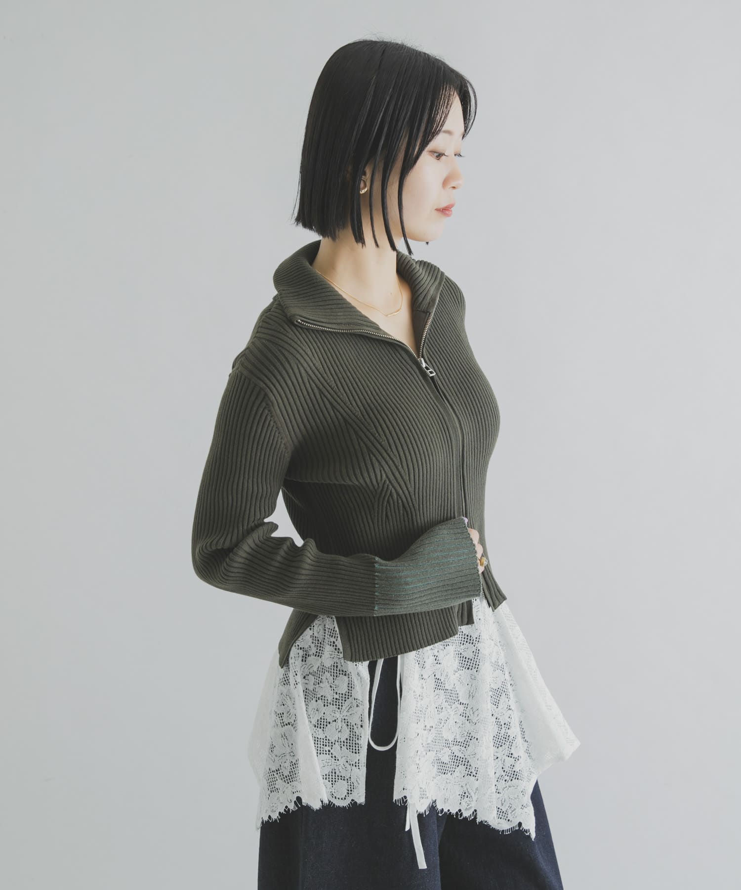 KHAKI