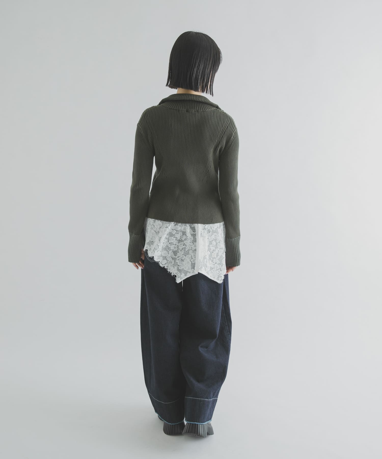 KHAKI