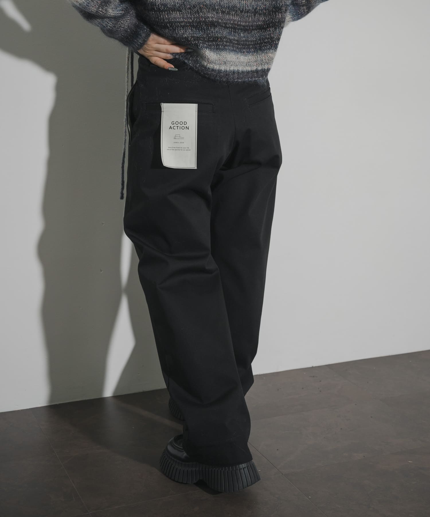身長 : 156cm サイズ : 2