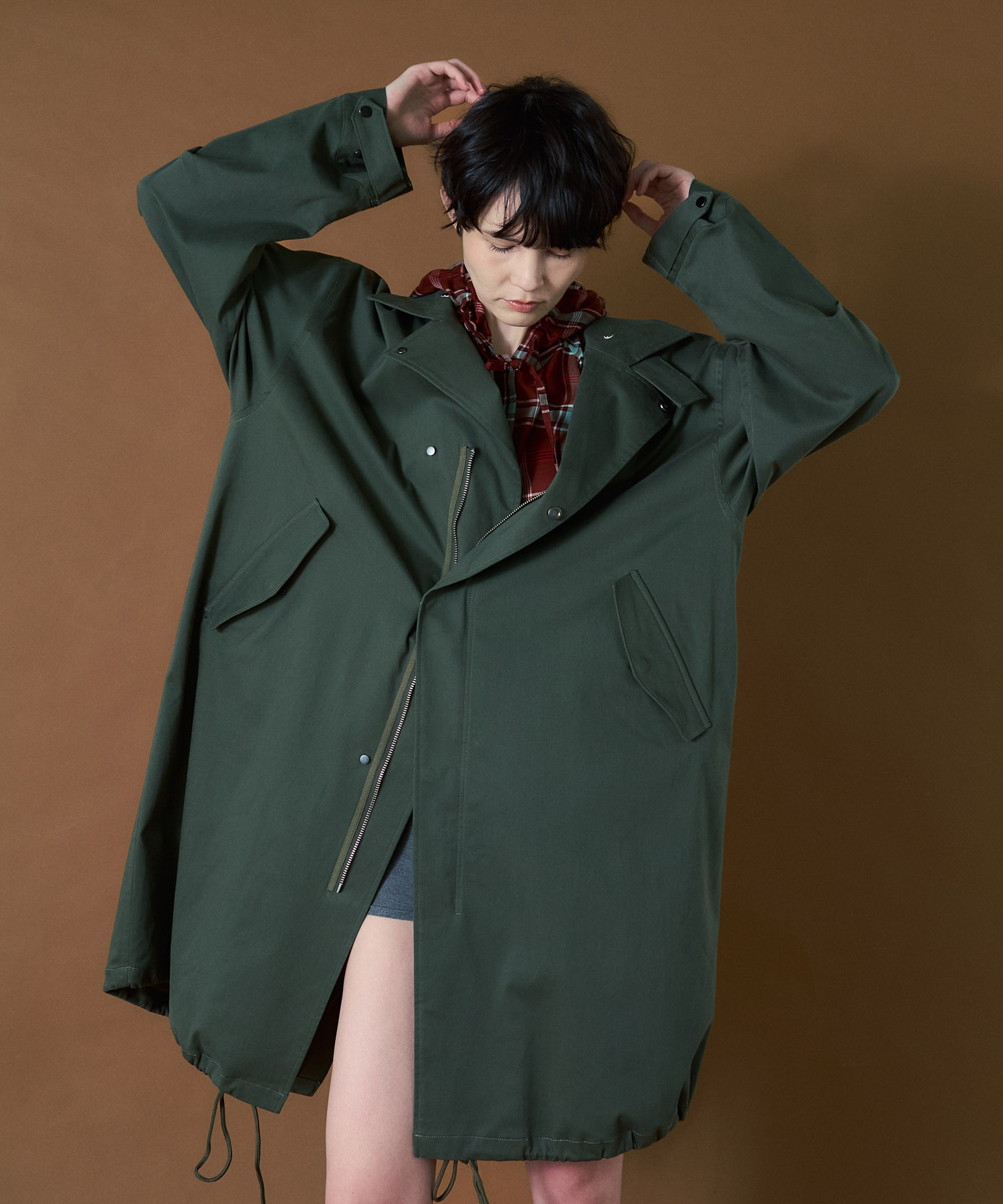 KHAKI