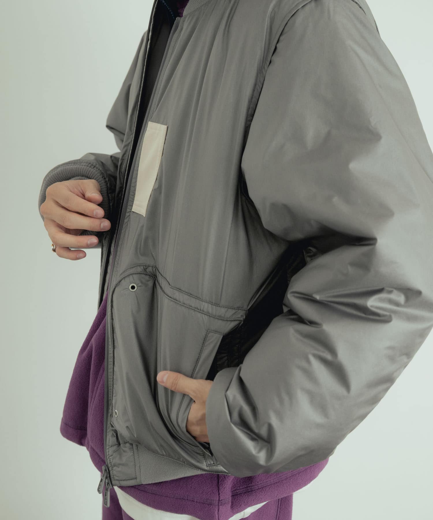 GRAY