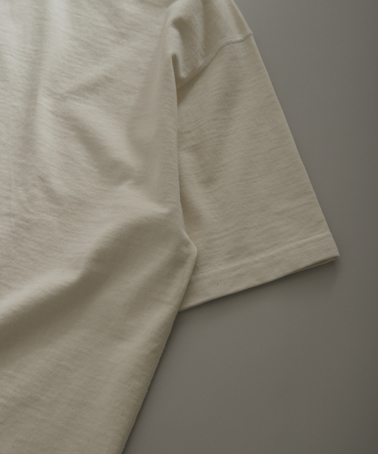armi　SEED CYCLE FLAT-SEAM TEE 生成り 3