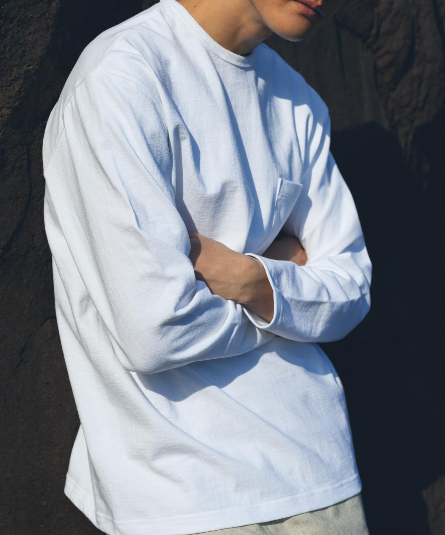 armi　HARD MAN MOCKNECK L/TEE
