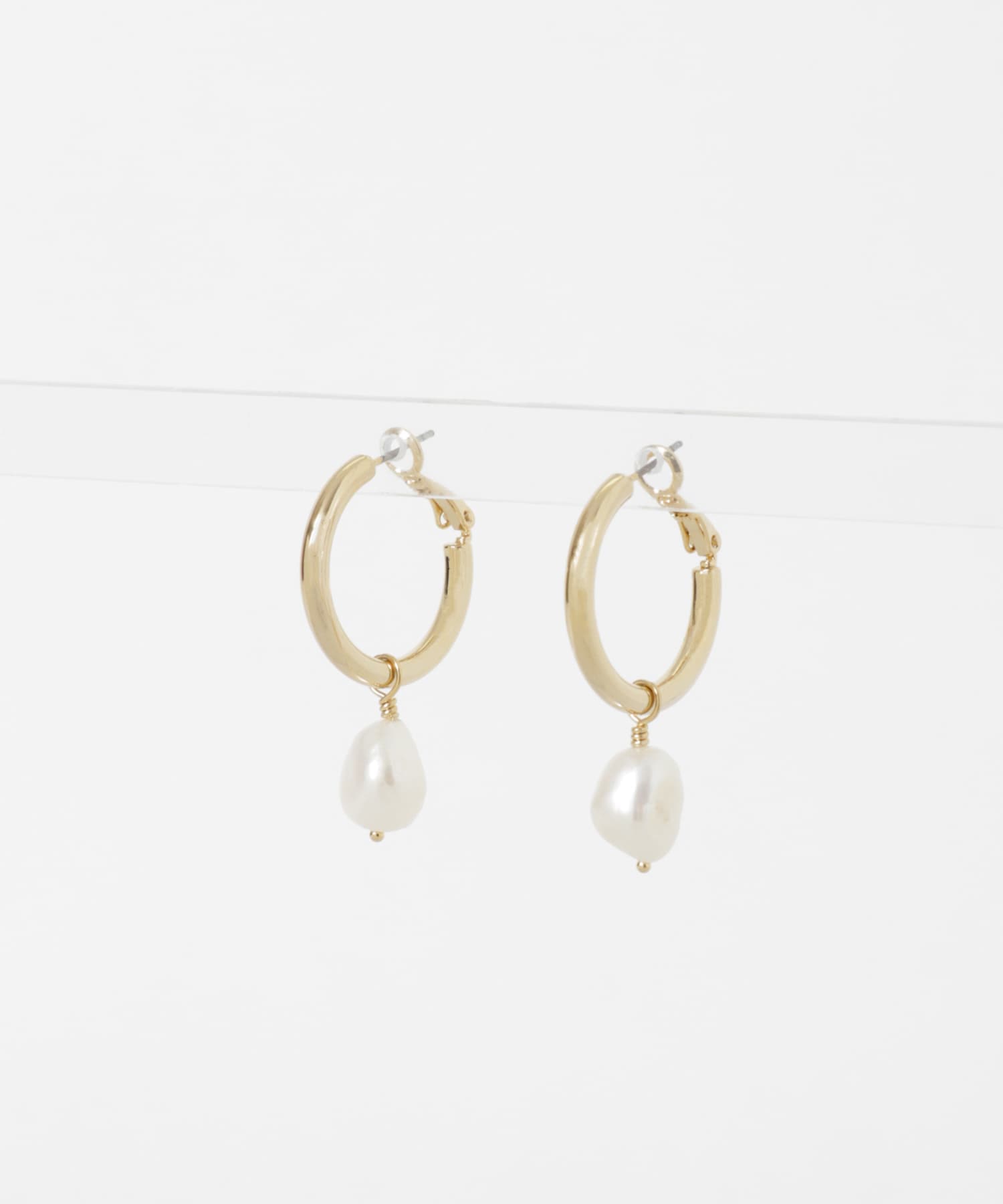 STACEY　淡水バロックパールチャンキーピアス White Free