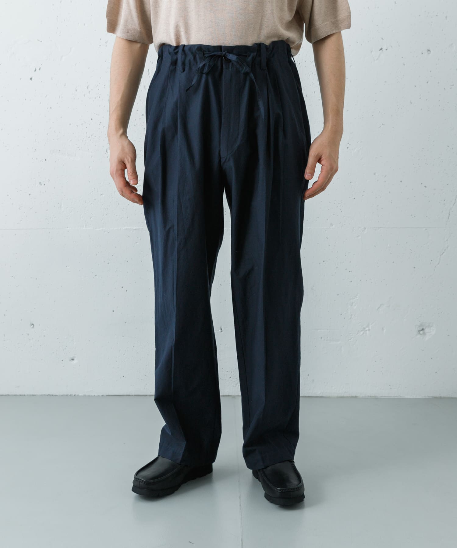 身長 : 185cm サイズ : 6