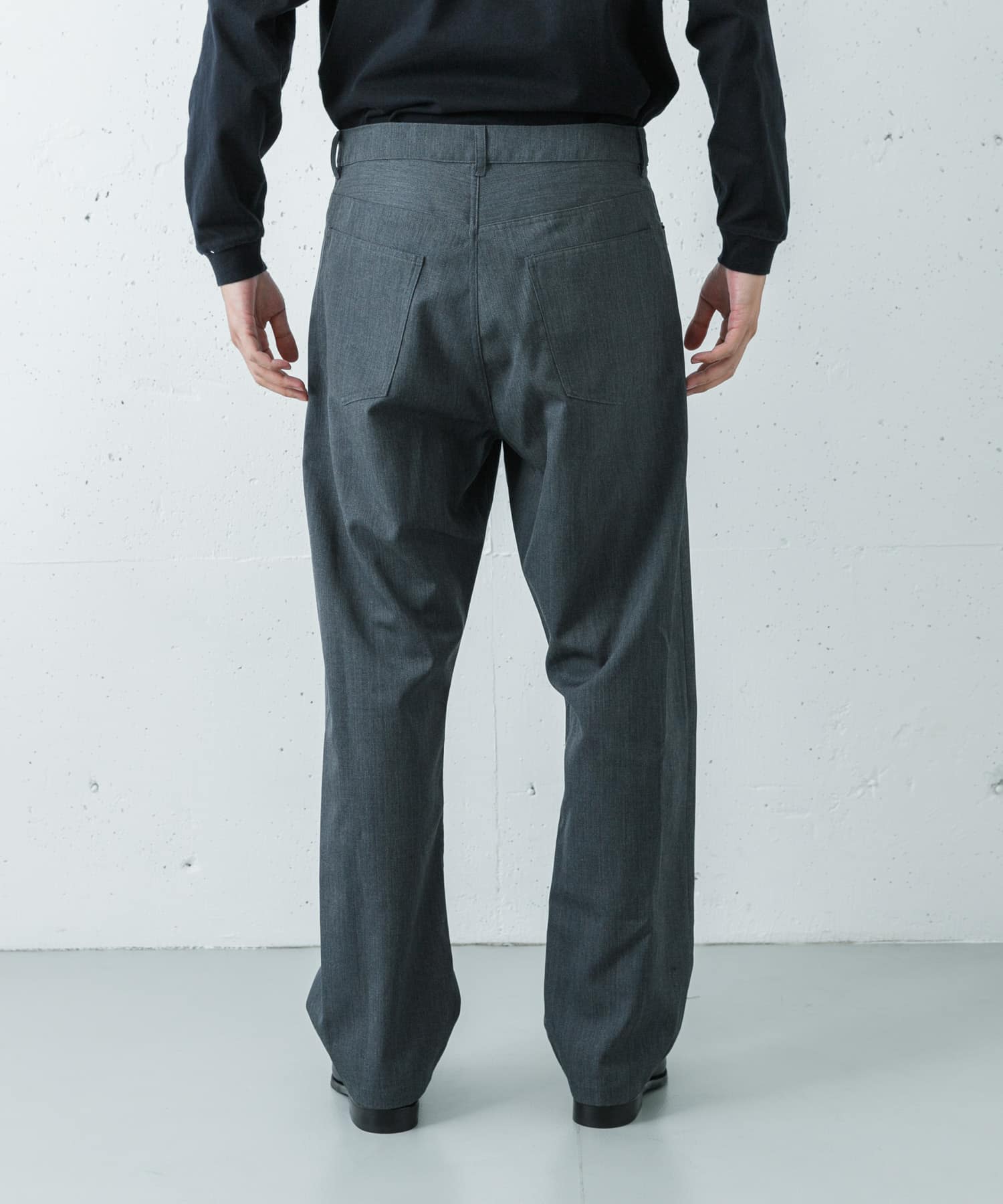 身長 : 185cm サイズ : 3