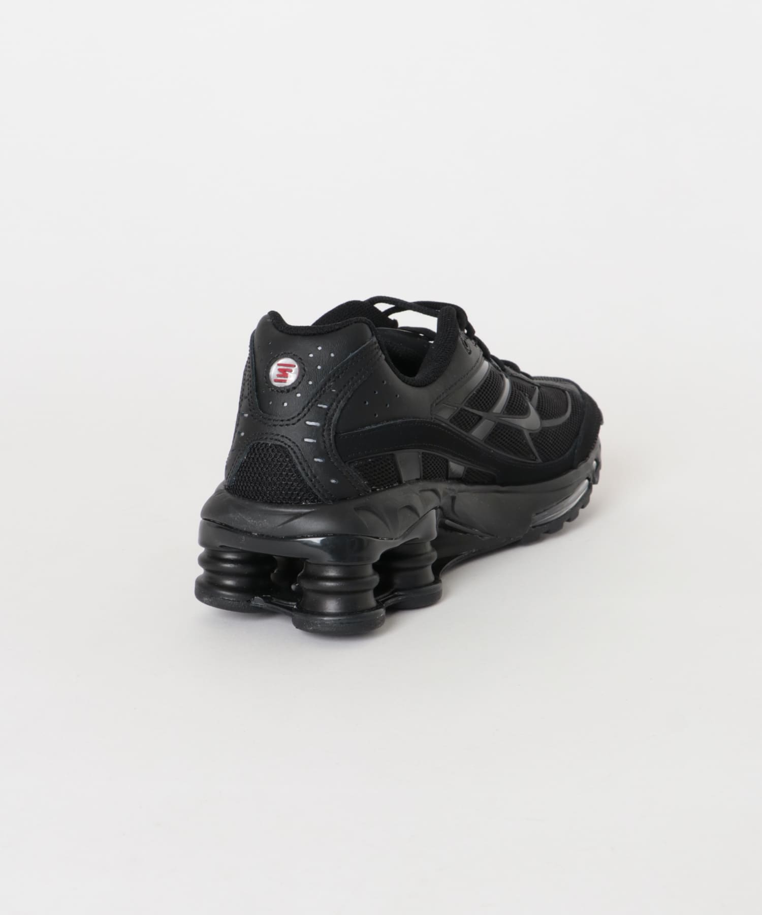 002 BLACK