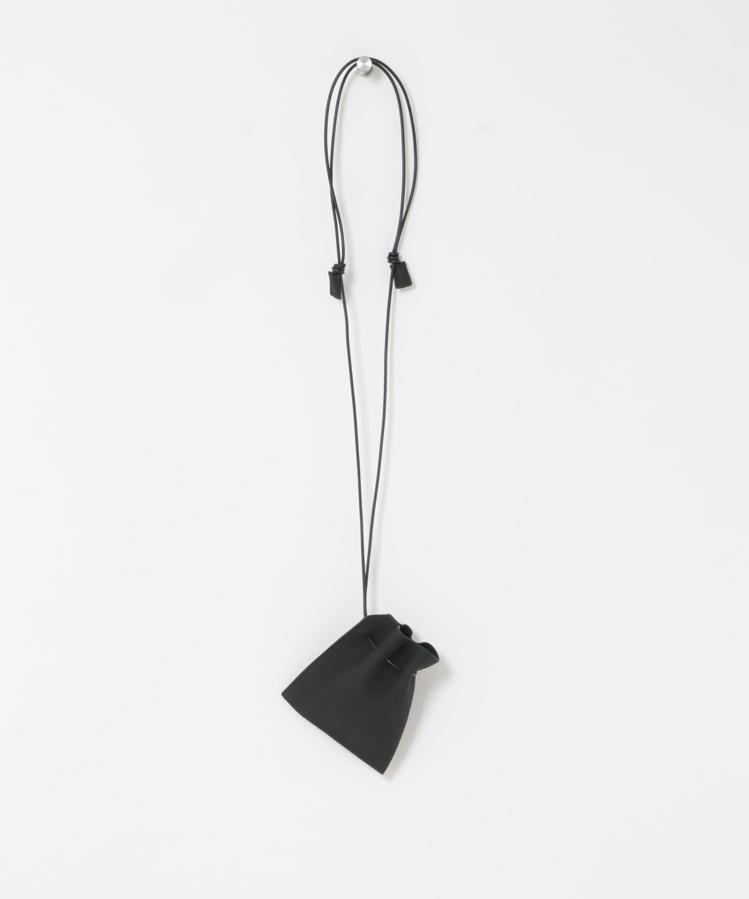ITTI　HERRIE KINCHAKU POUCH BLACK XXS