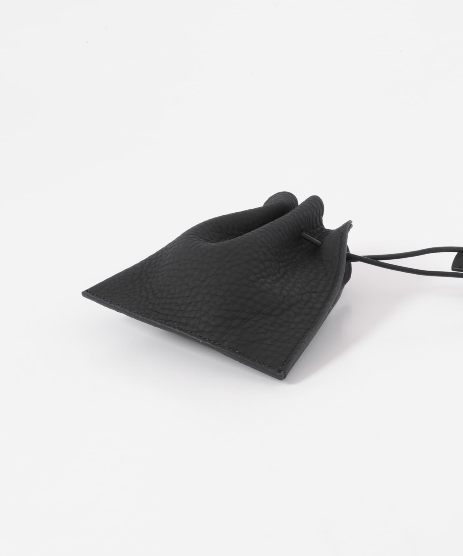 ITTI　HERRIE KINCHAKU POUCH BLACK XXS