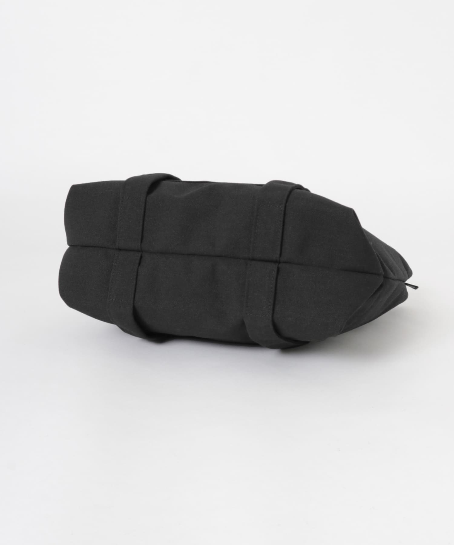 KARRI AMIACALVA　2 WAY TOTE L BLACK Free