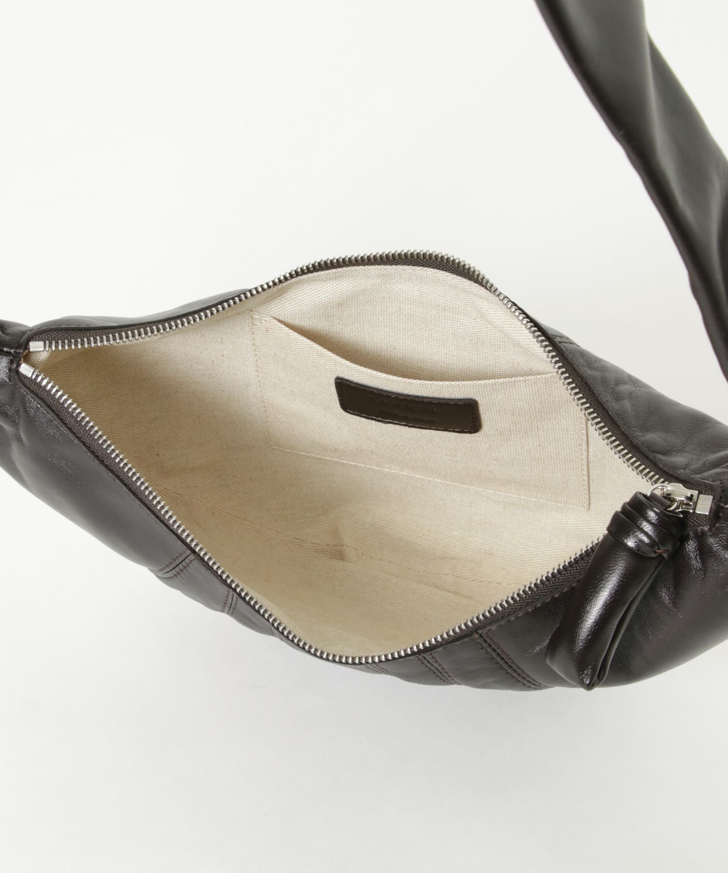 LEMAIRE　SMALL CROISSANT BAG D C BR490 One