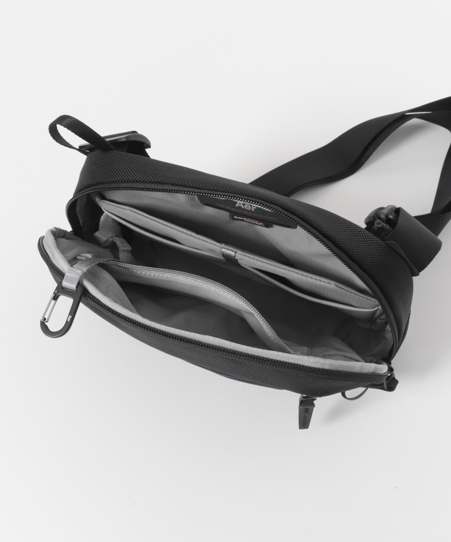 AER　DAY SLING 4 BLACK Free